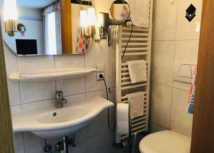 Haus Ingrid بيت ضيافة 3*